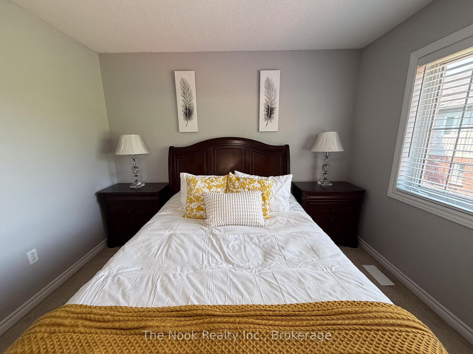 10 Broome Avenue photo 33