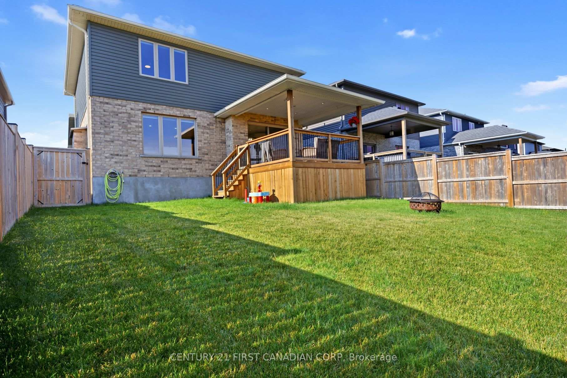 182 Gilmour Drive photo 30
