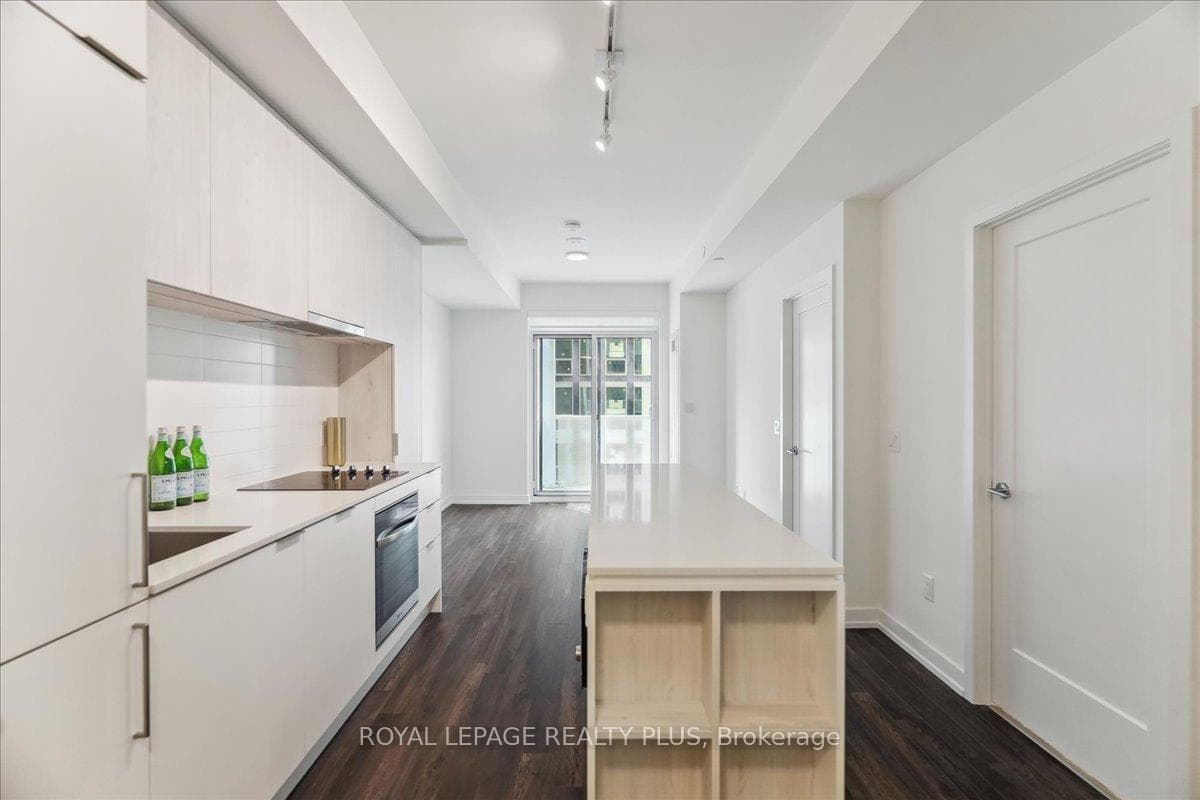89 Church Street Unit 2702 photo 13