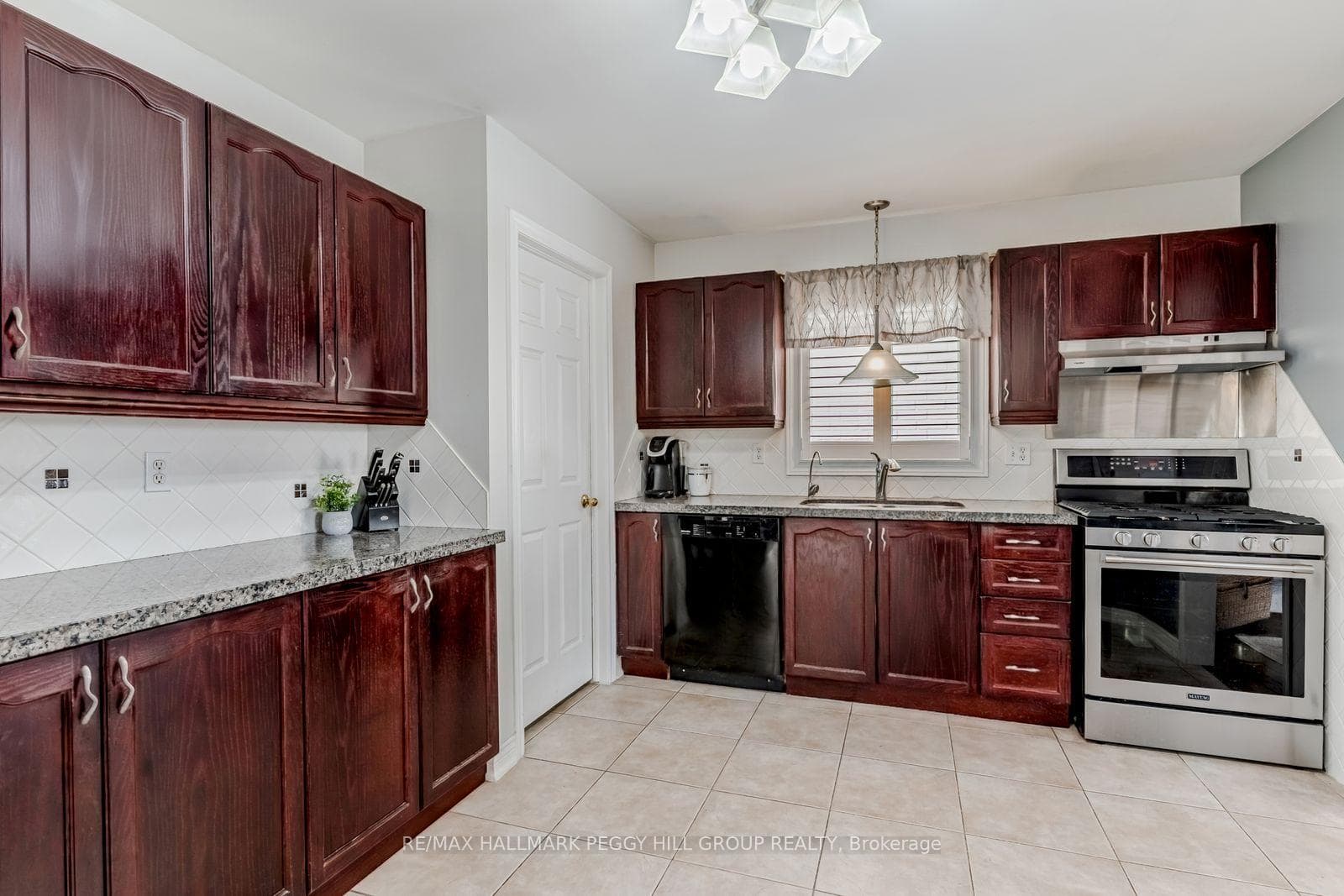 25 Kell Place photo 5