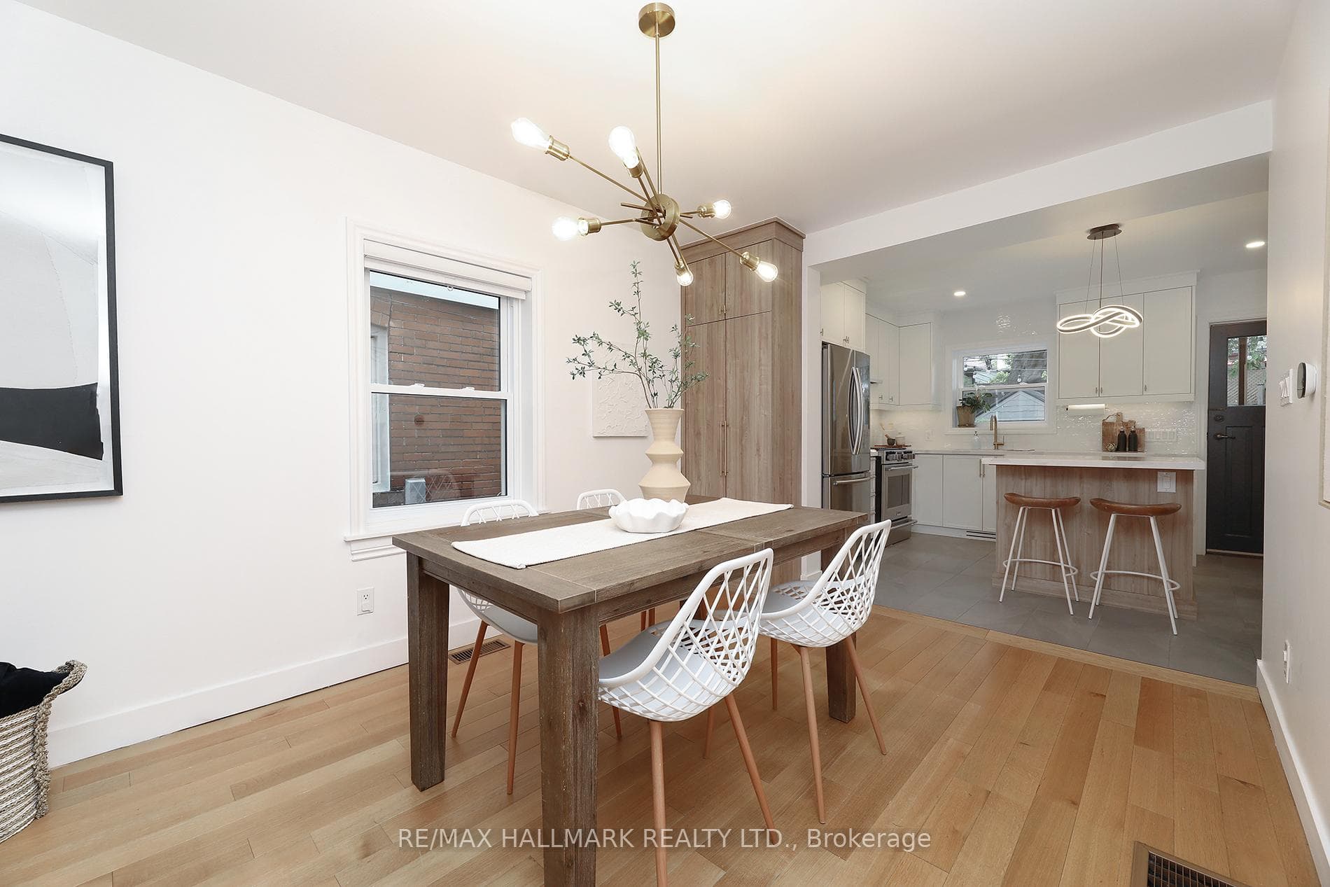 339 Scarborough Road photo 11