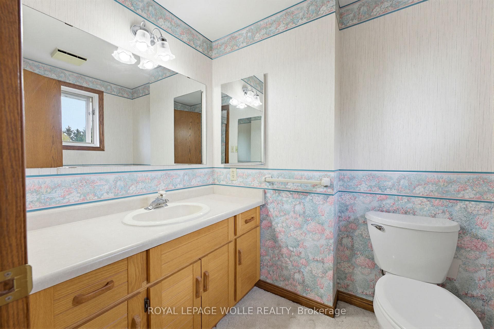 64 Hilltop Court photo 21