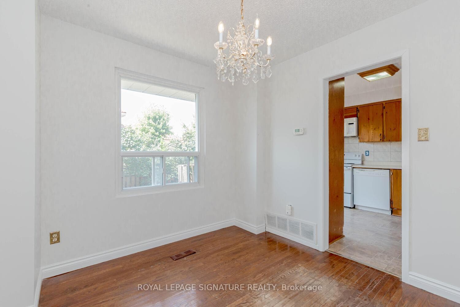 806 Stainton Drive Unit 8 photo 9