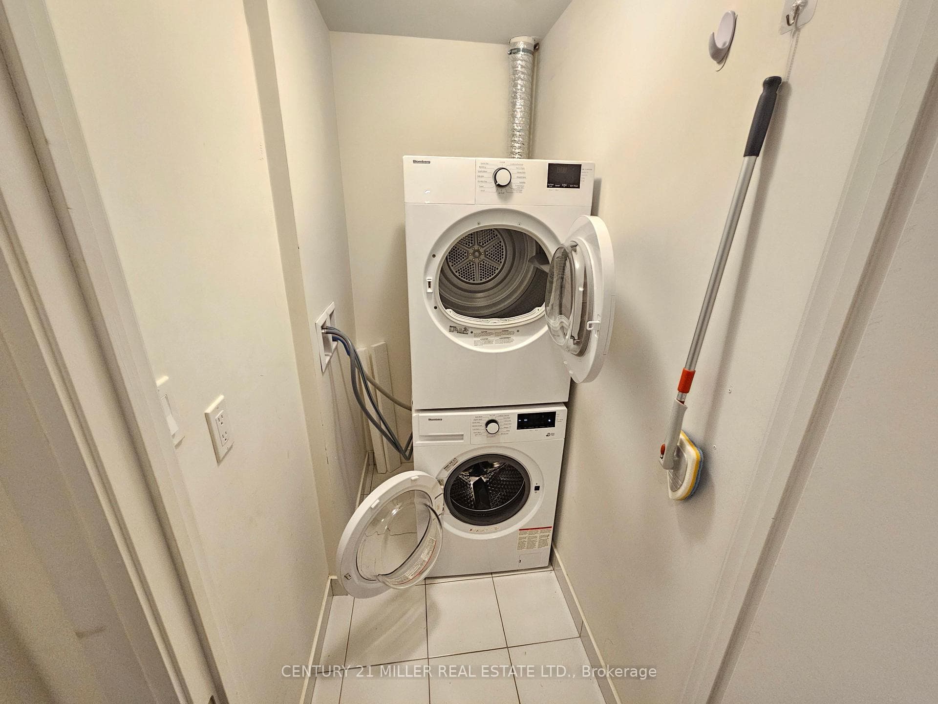 576 Front Street Unit 429 photo 15