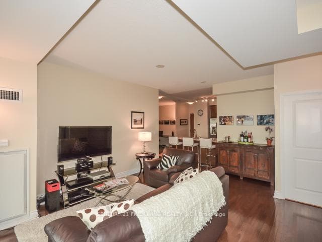 1910 Lake Shore Boulevard Unit 1504 photo 11
