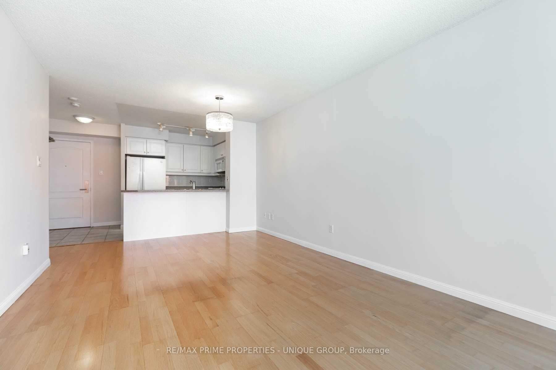 18 Wanless Avenue Unit 314 photo 5