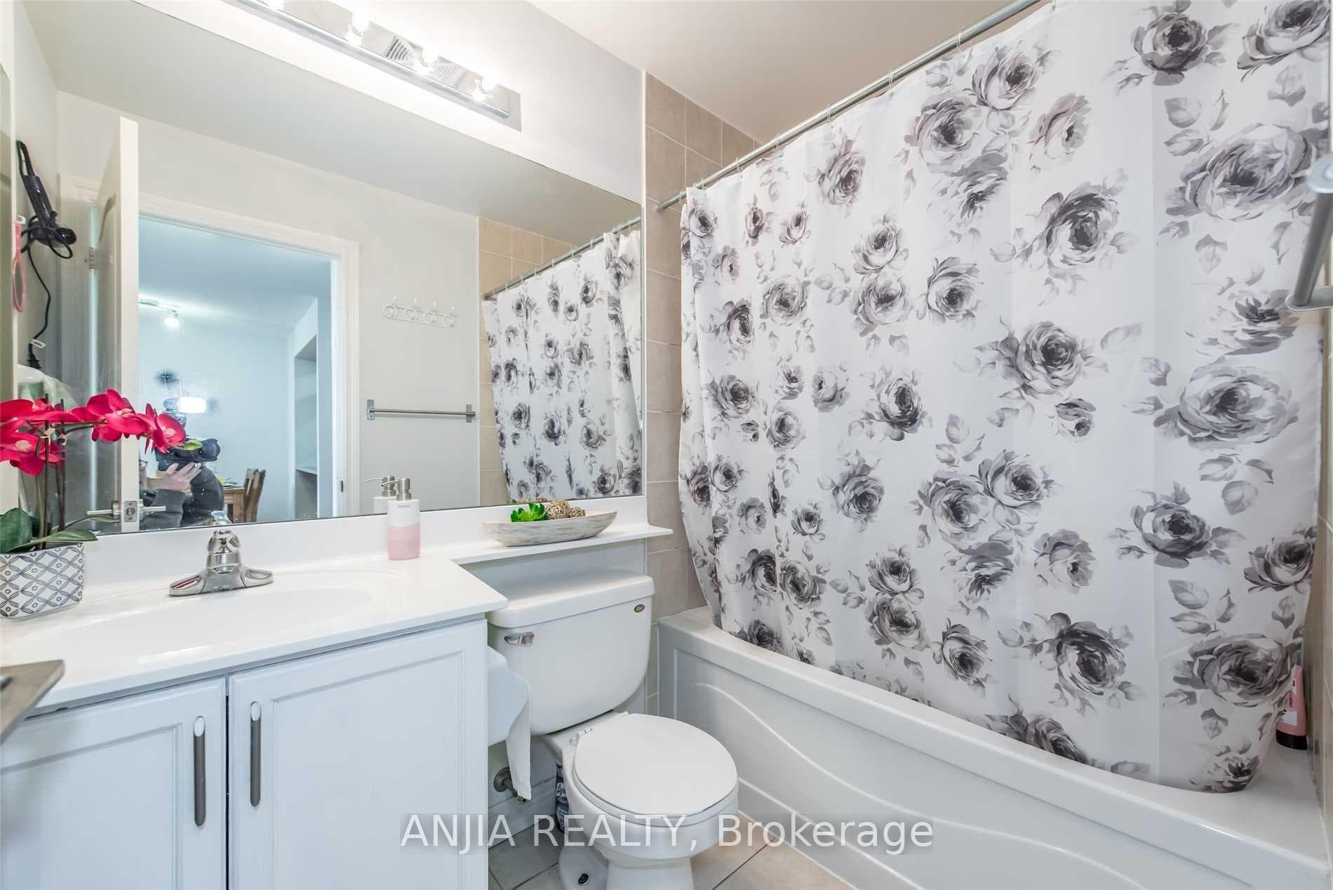 70 Town Centre Court Unit 1203 photo 9