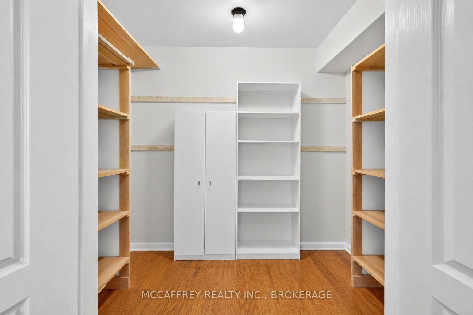 9 Hartwood Crescent photo 43