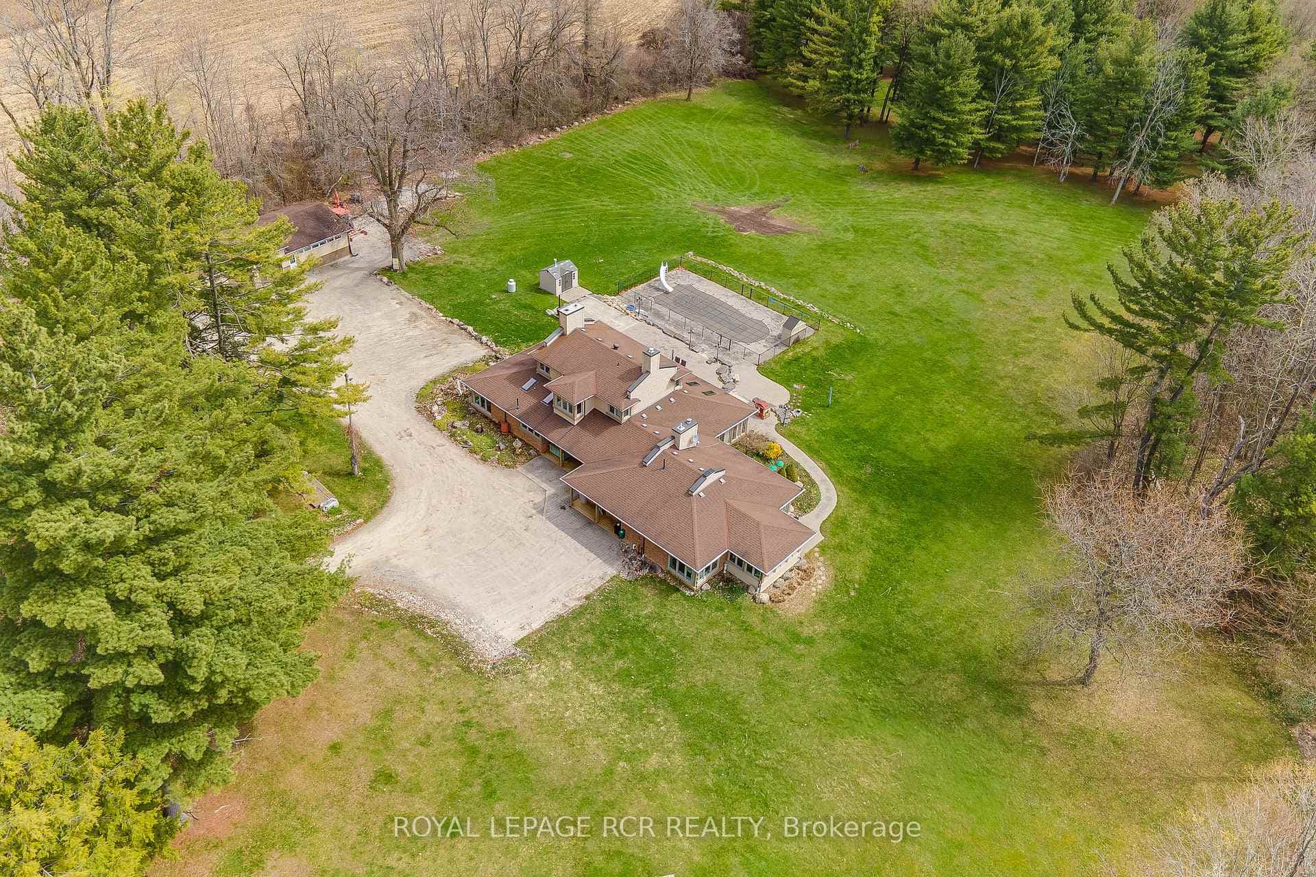 16365 Bathurst Street photo 44