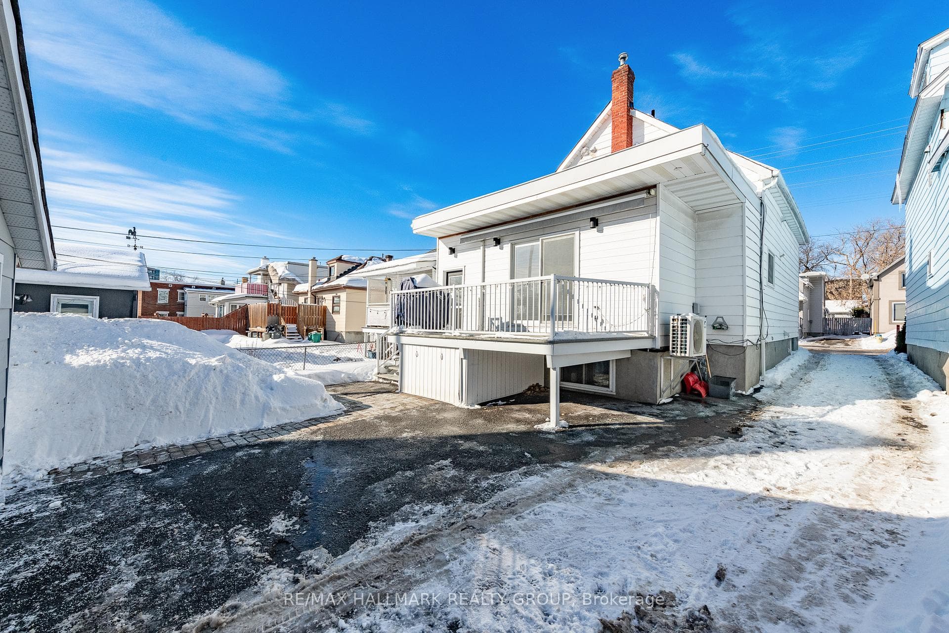 324 Montfort Street photo 41