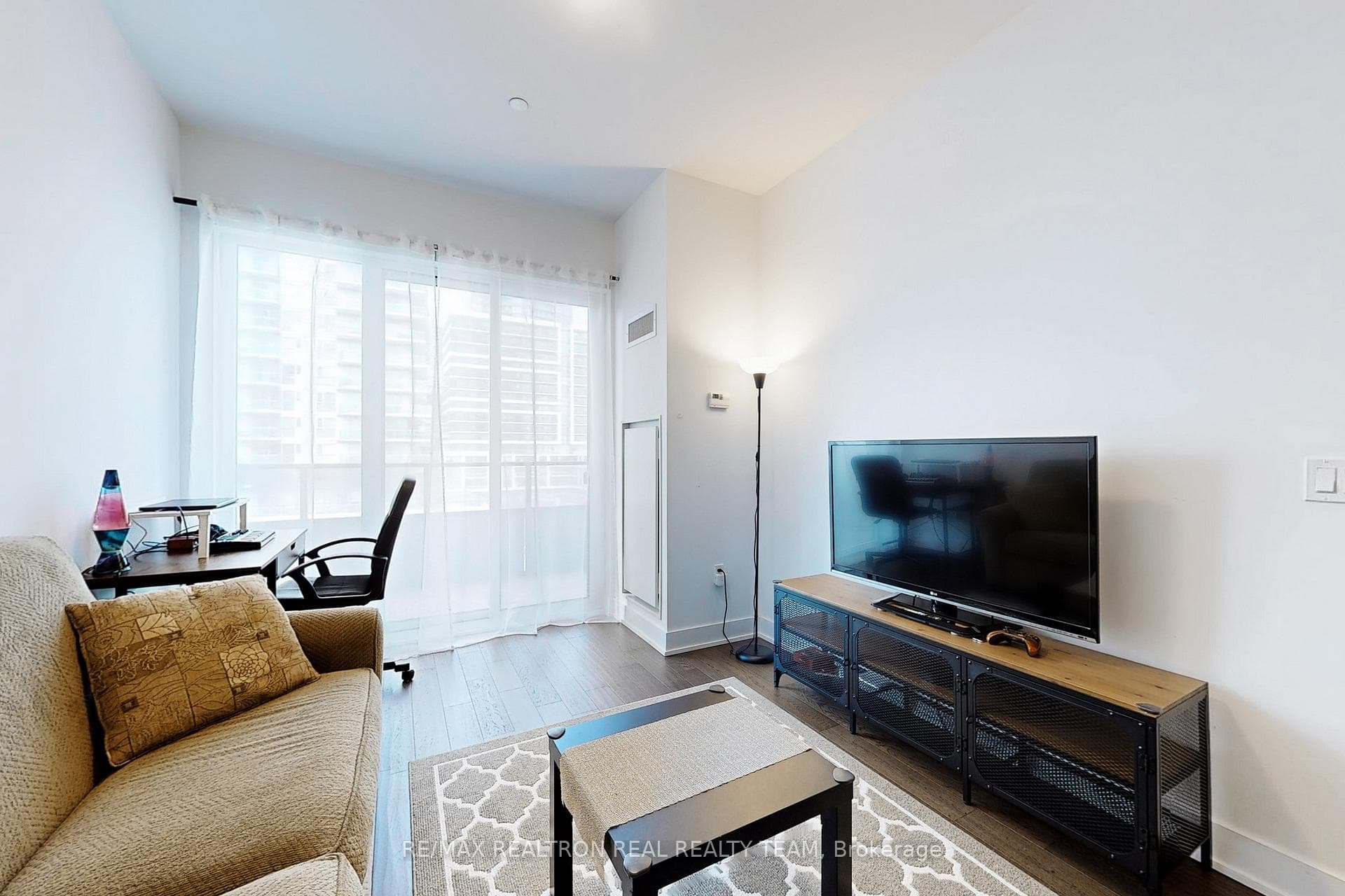 30 Shore Breeze Drive Unit 536 photo 10