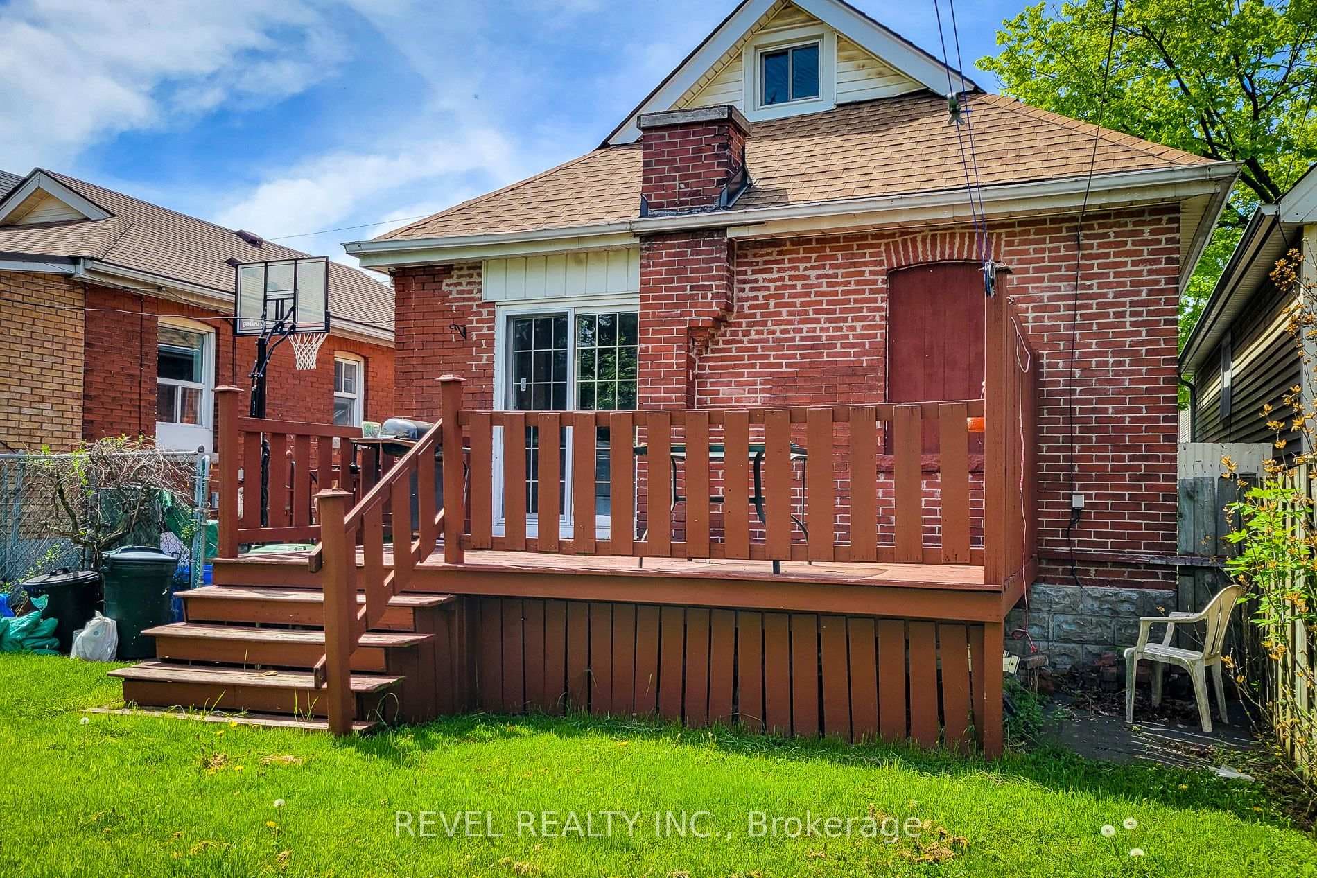 88 Garside Avenue photo 35