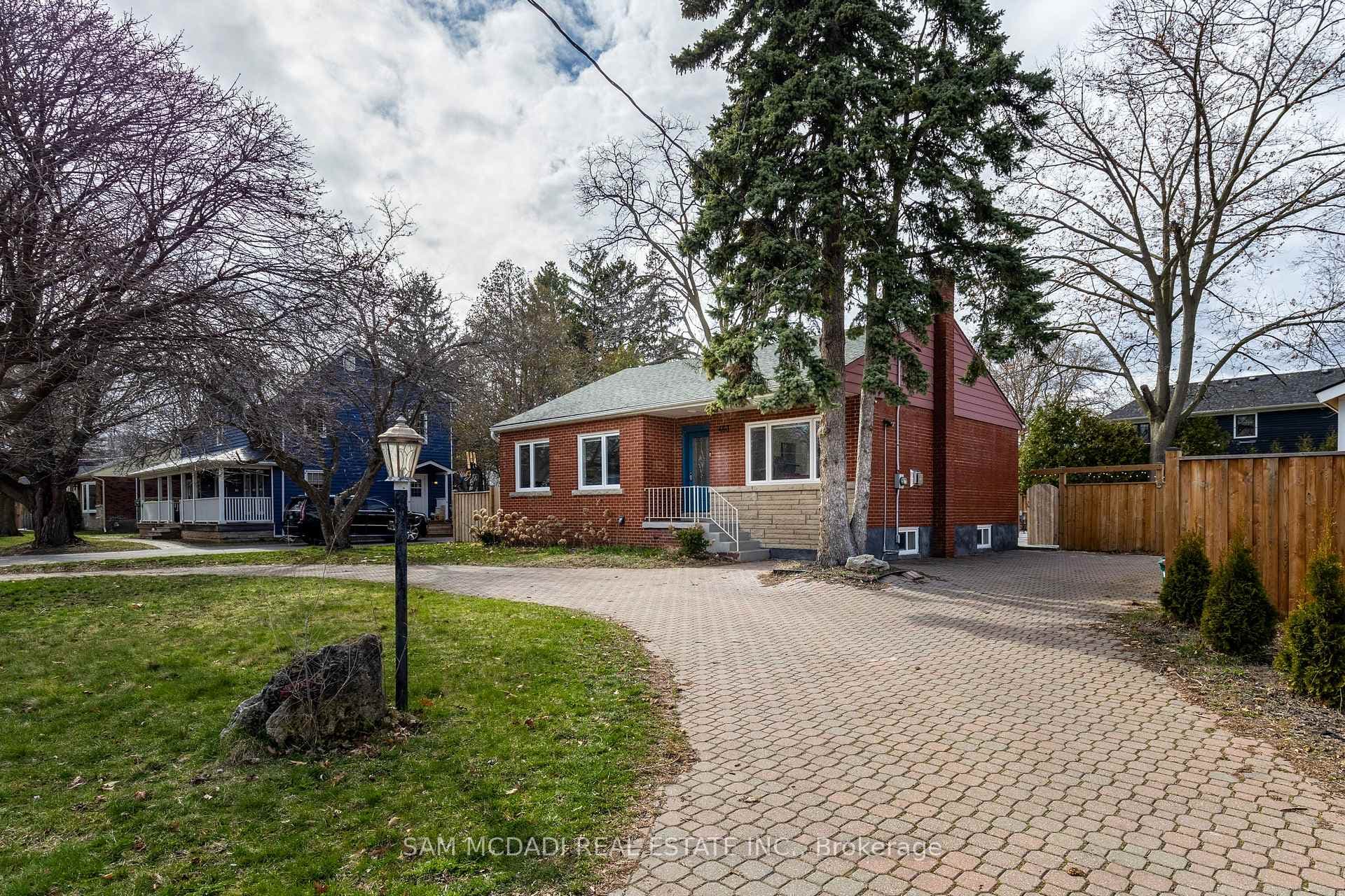 463 Rebecca Street photo 1