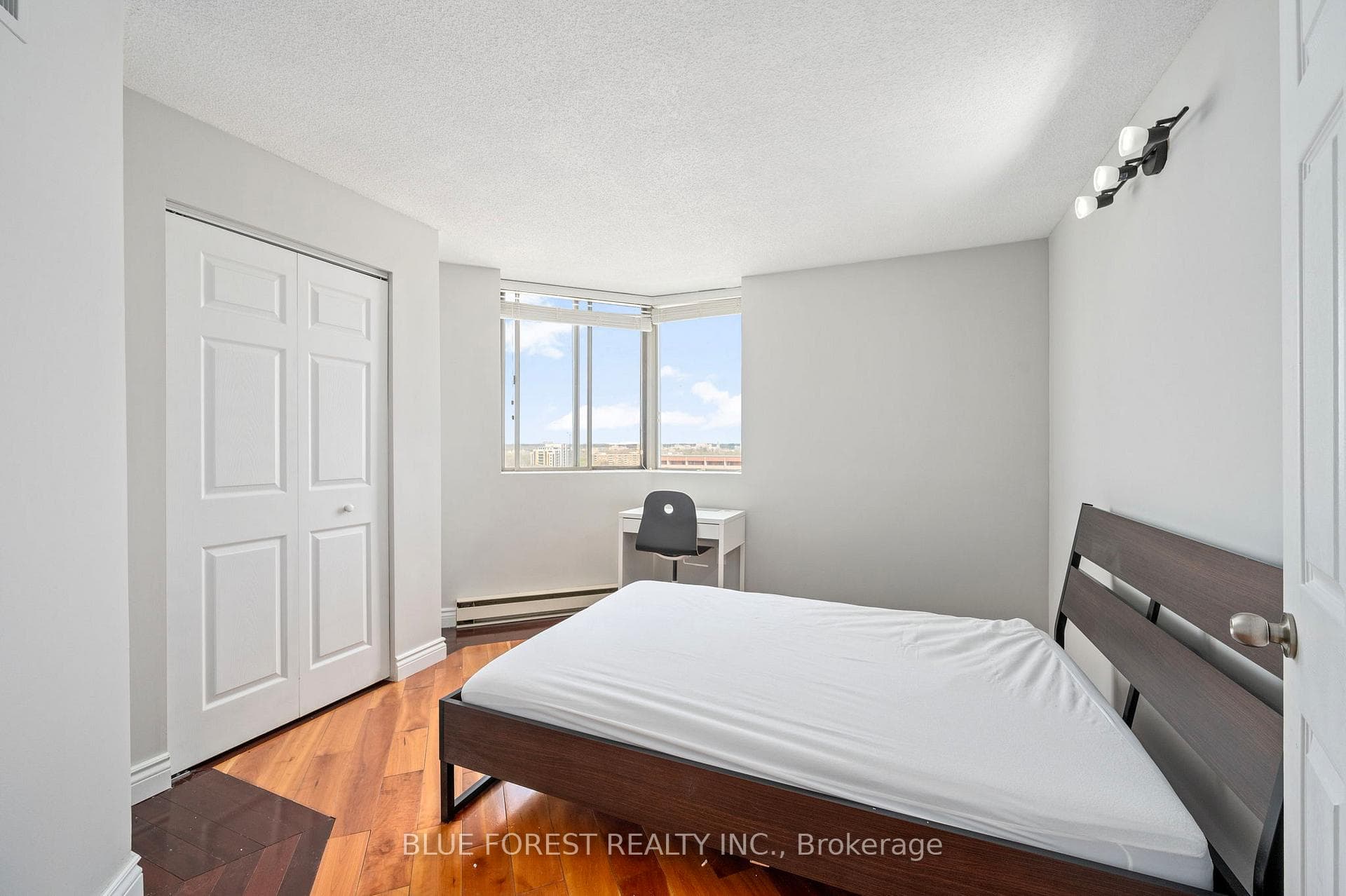 695 Richmond Street Unit 1707 photo 7