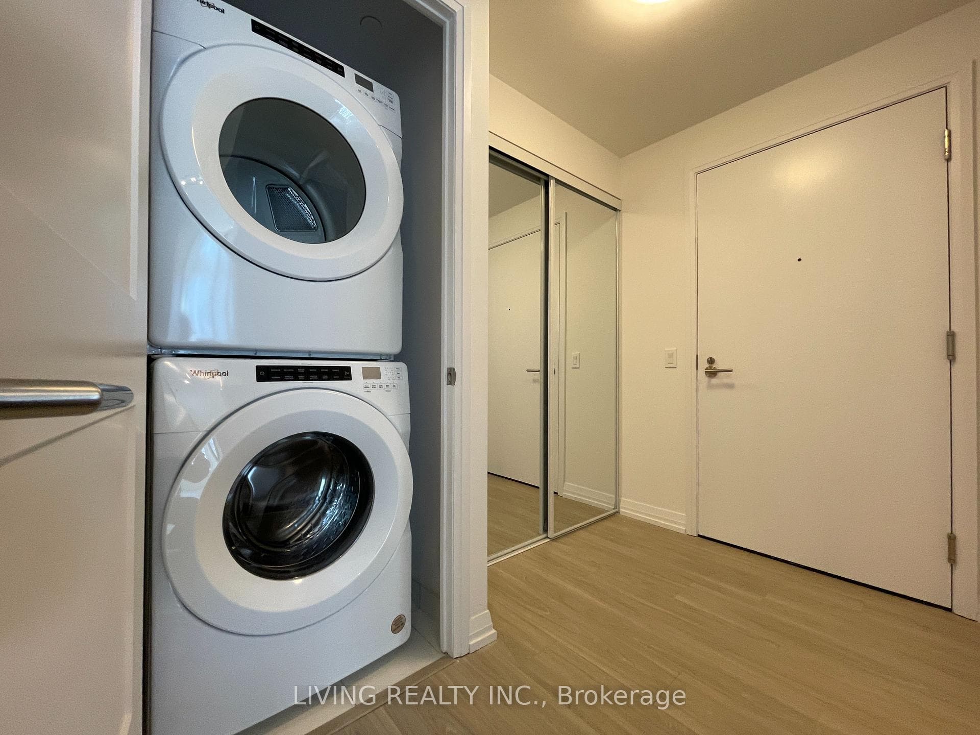25 Holly Street Unit 2710 photo 7