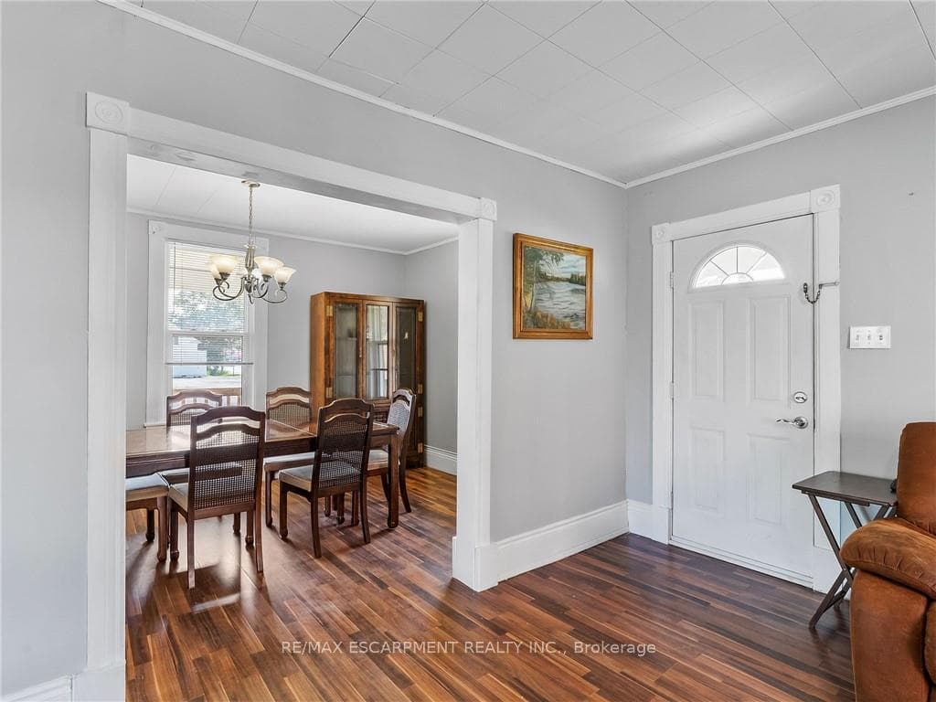 18 TALBOT Street photo 8