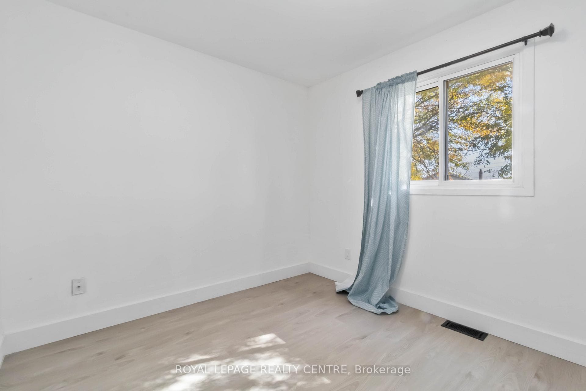 4272 Tea Garden Circle photo 14