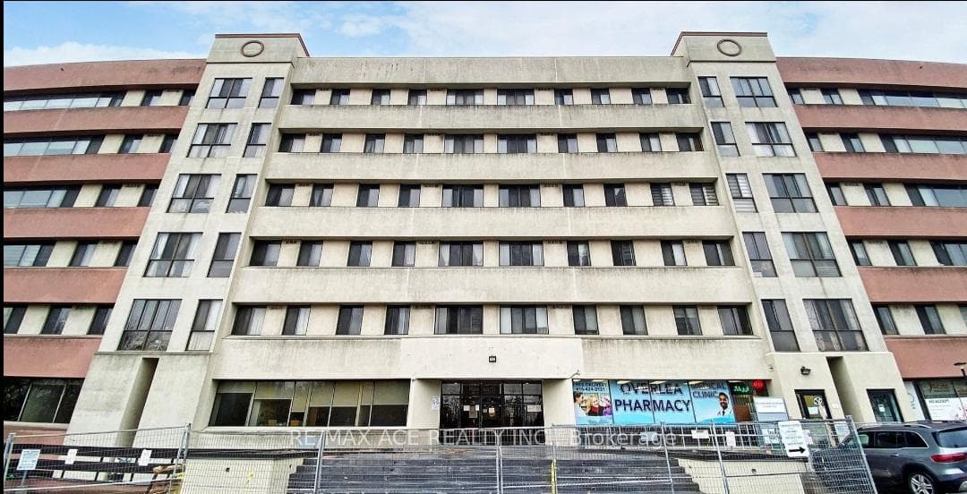 10 Gateway Boulevard Unit 306 photo 1