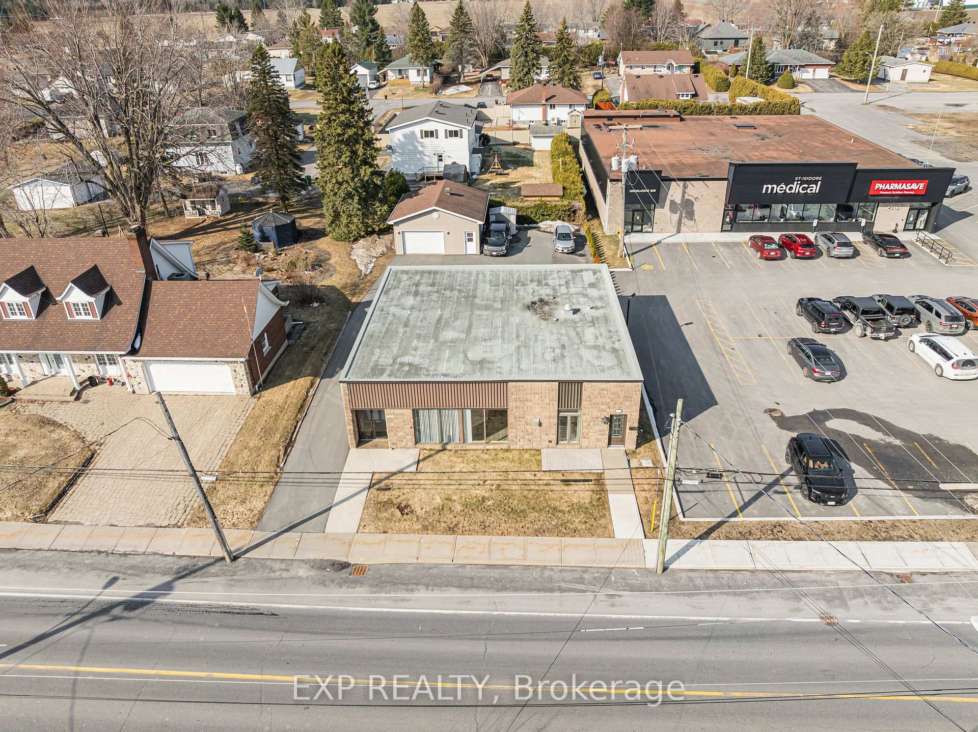 4518 Ste Catherine Street photo 40