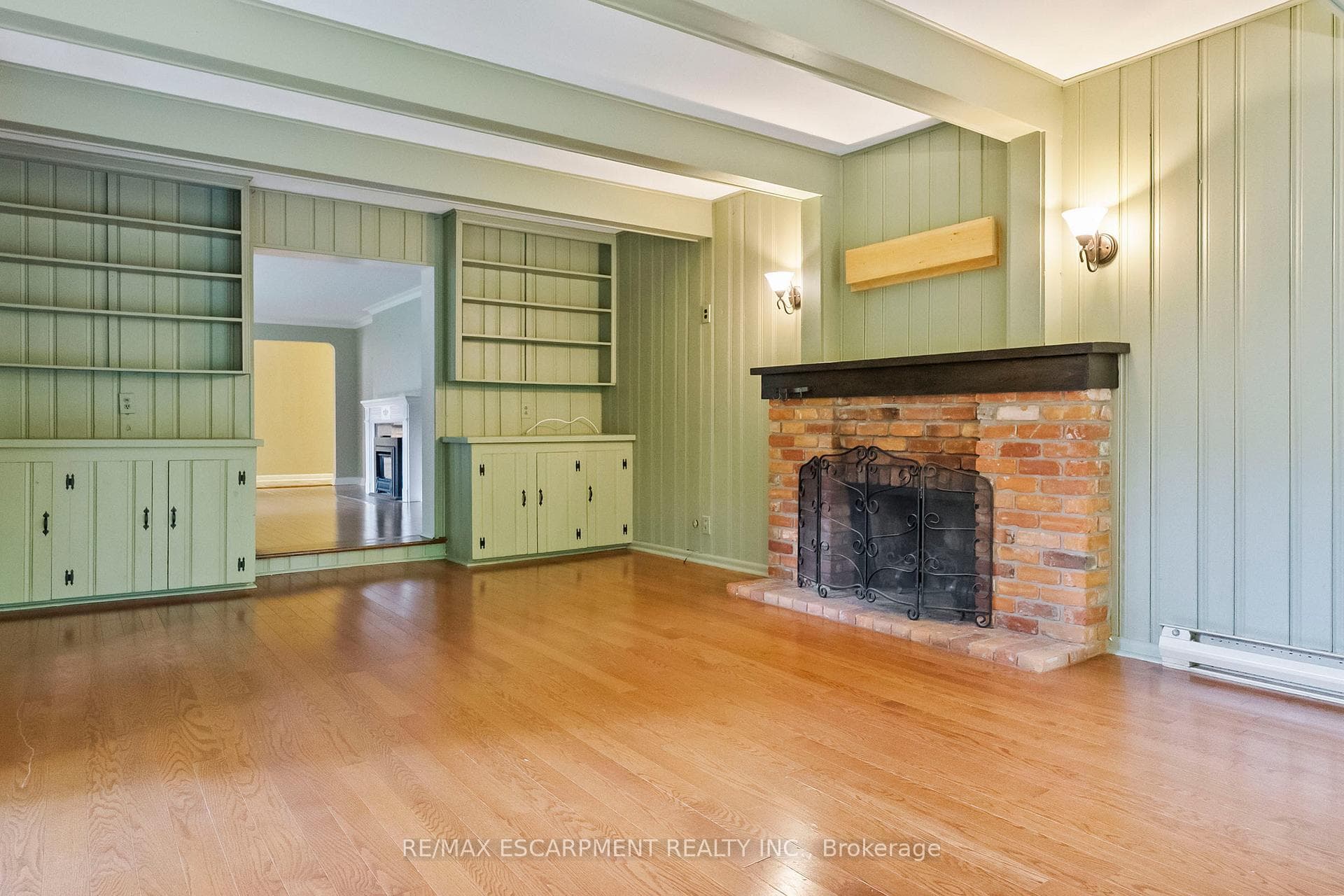 330 Poplar Drive photo 9
