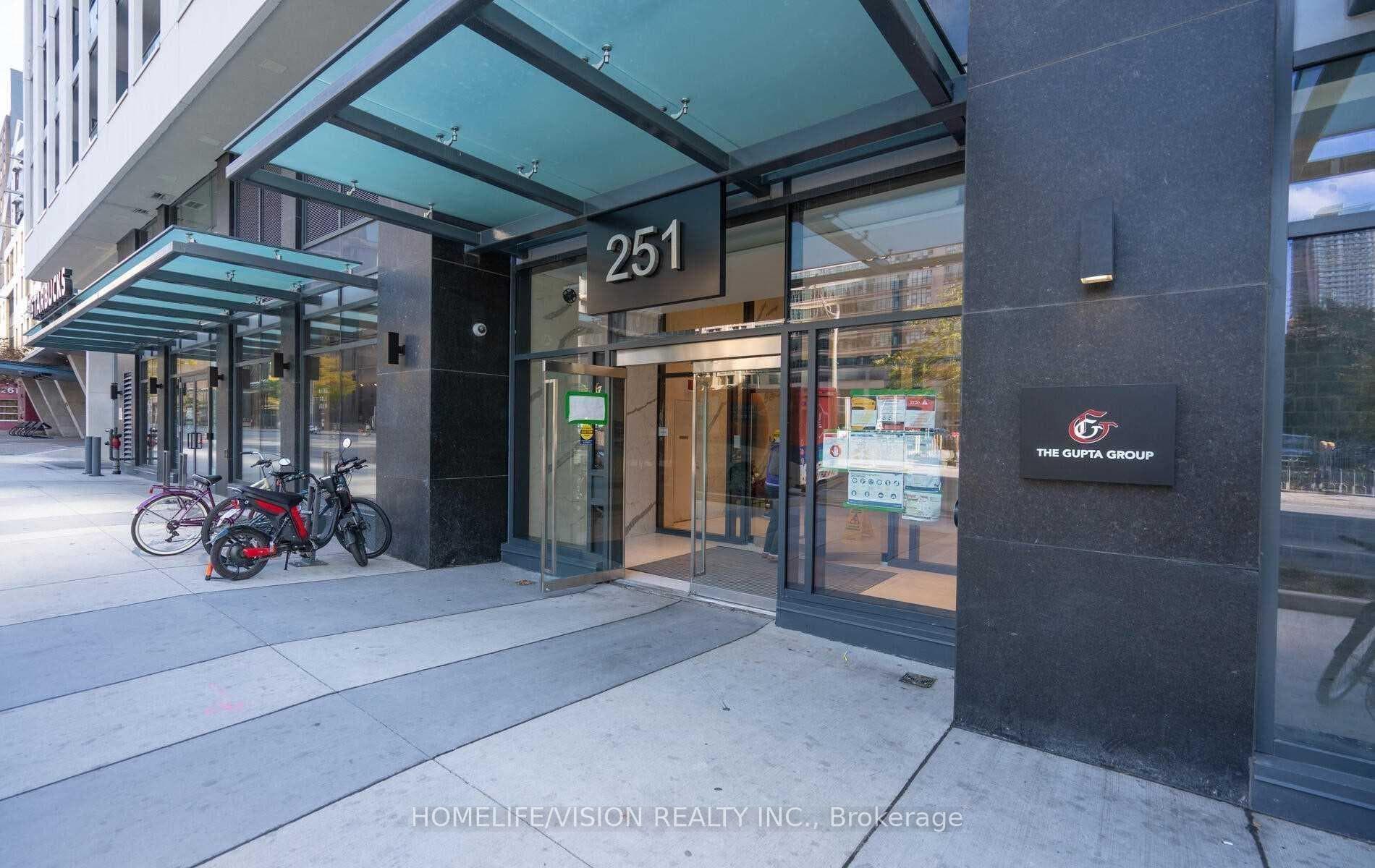 251 Jarvis Street Unit 4312 photo 3