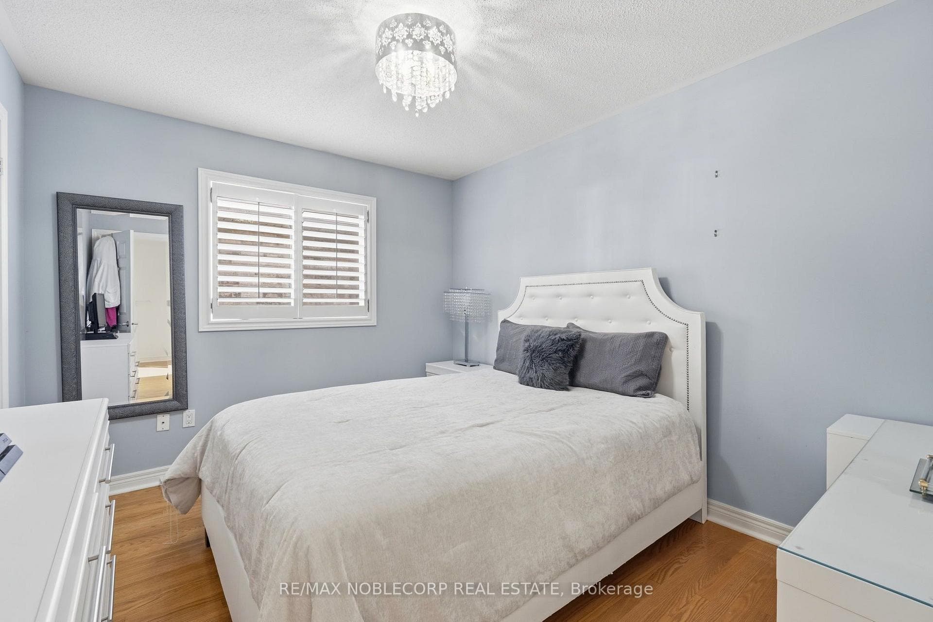 111 Emily Carr Crescent photo 27