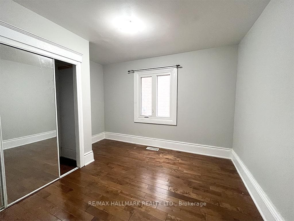 67 Claremore Avenue photo 15