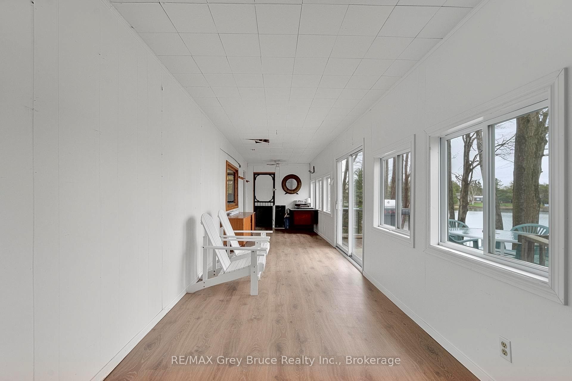 124 Stanley Drive photo 8