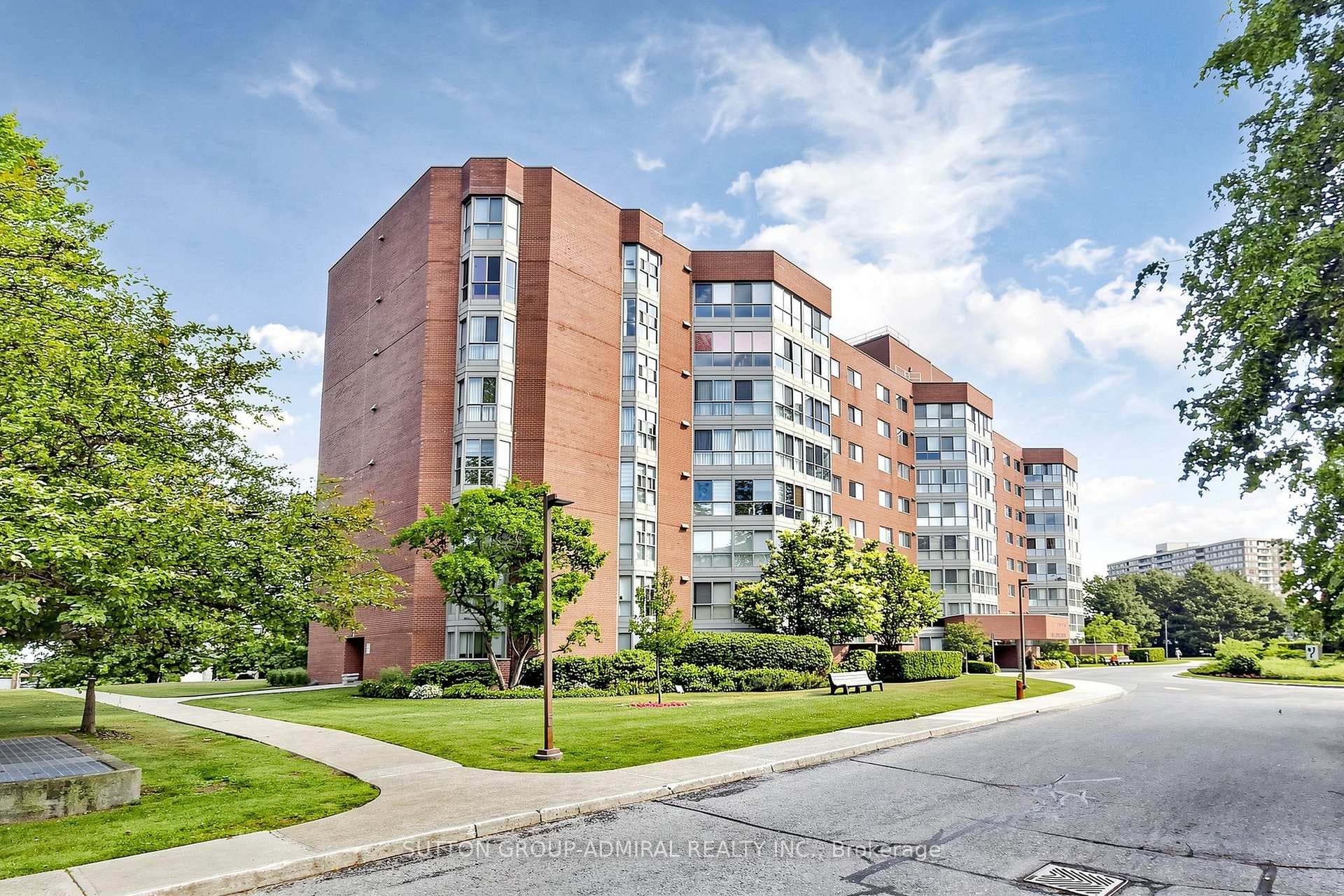 5 Weldrick Road Unit 208 photo 1