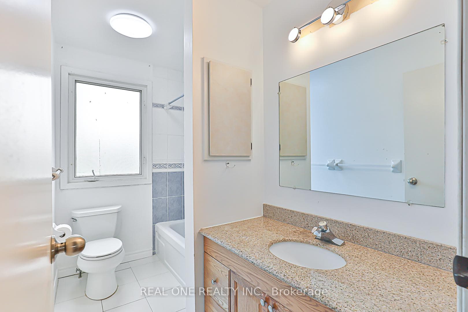 120 Lowe Boulevard photo 40