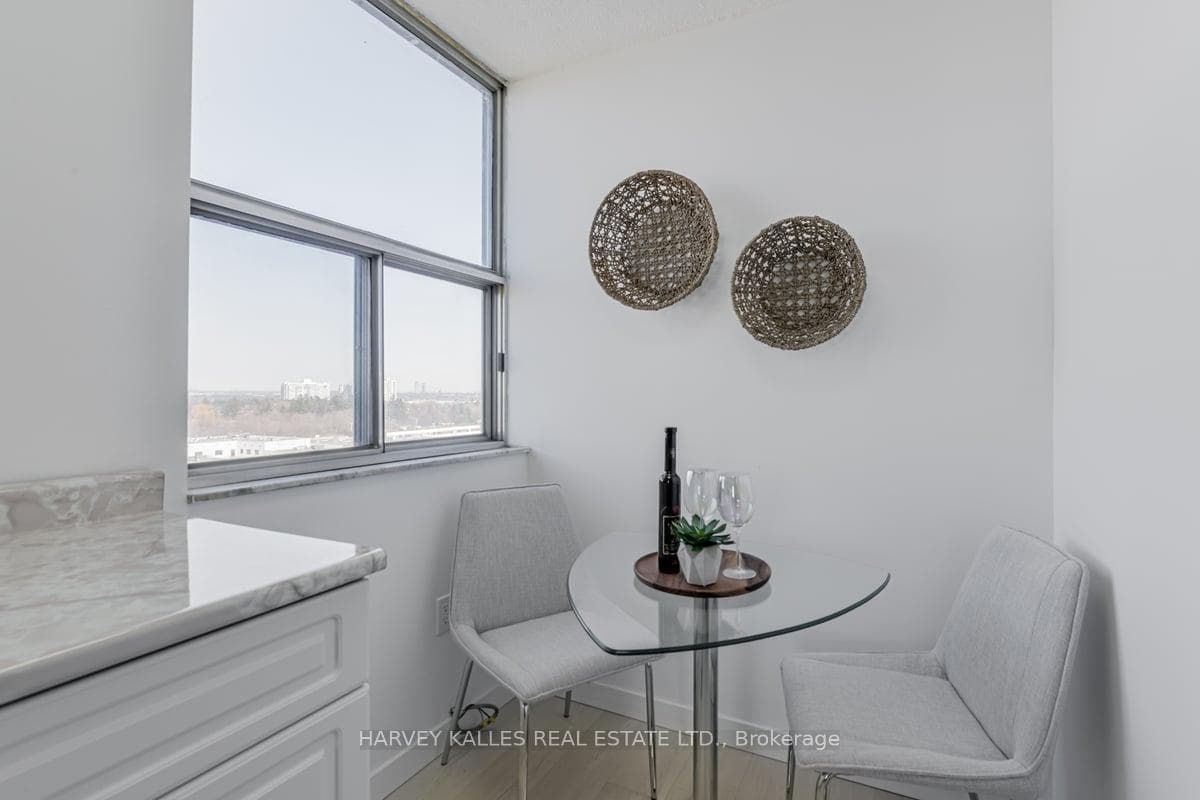 205 Hilda Avenue Unit 1003 photo 9