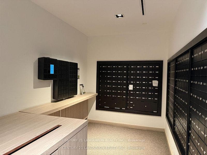 395 Bloor Street Unit 1603 photo 20