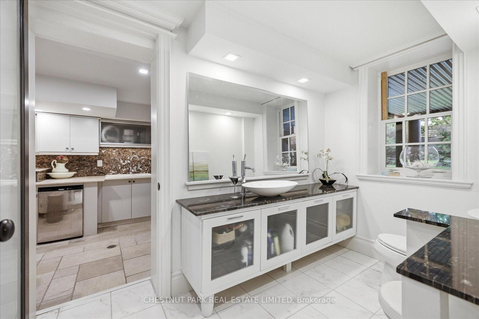 310 Bessborough Drive photo 45