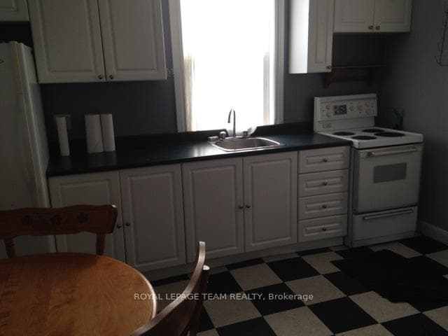 62 Laurel Street photo 45