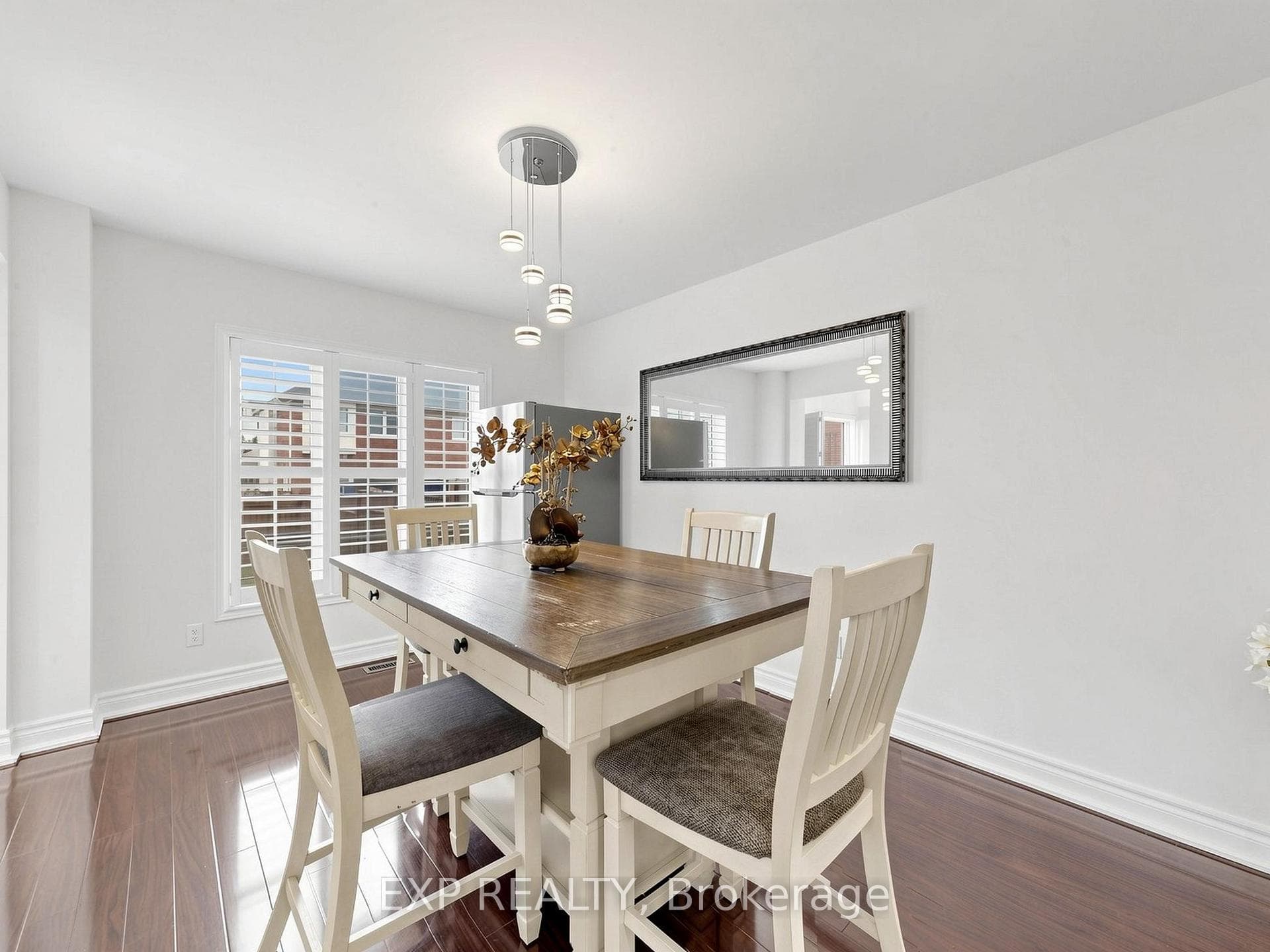109 Angier Crescent photo 7