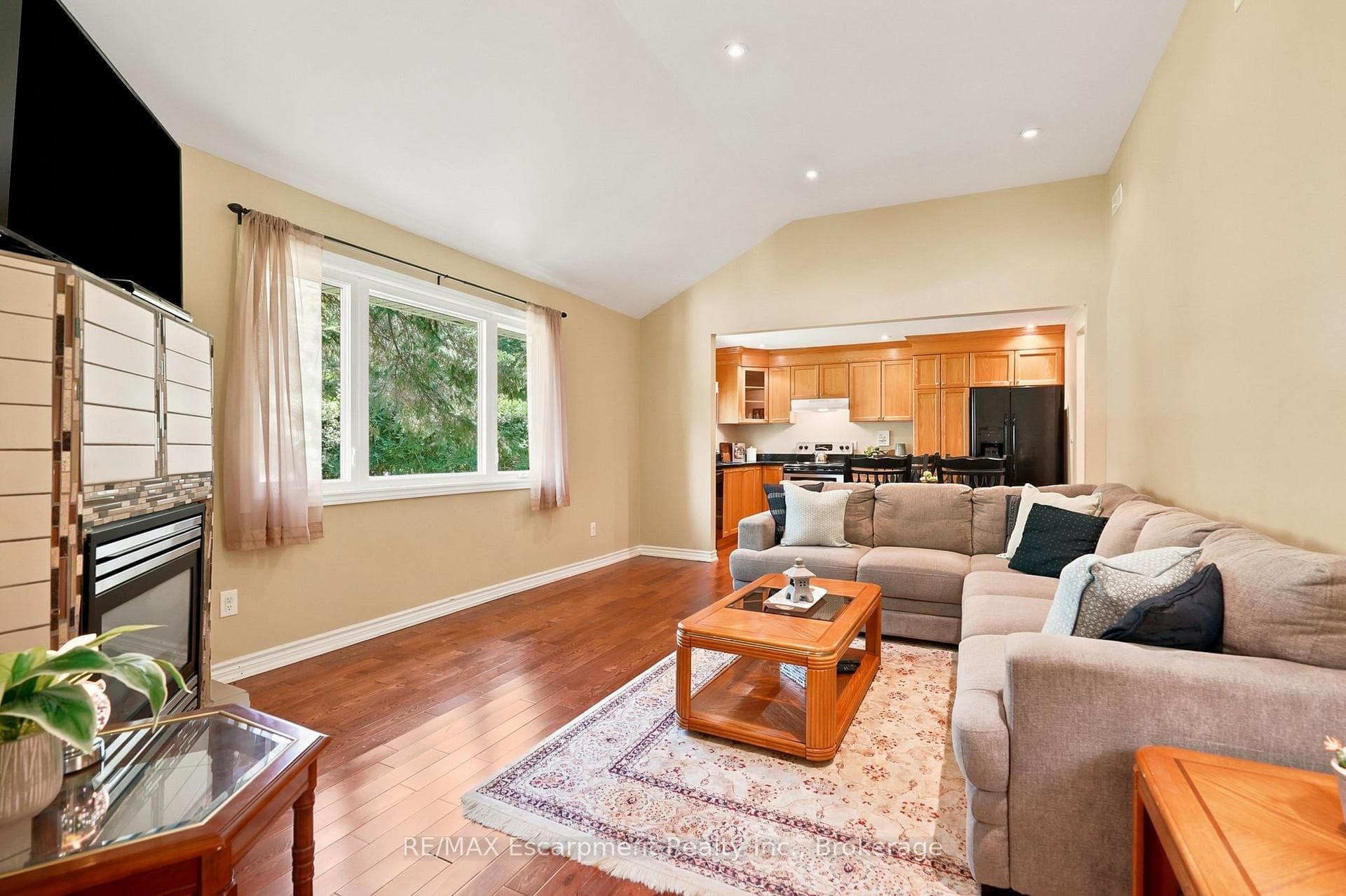 16 Hiawatha Road photo 16