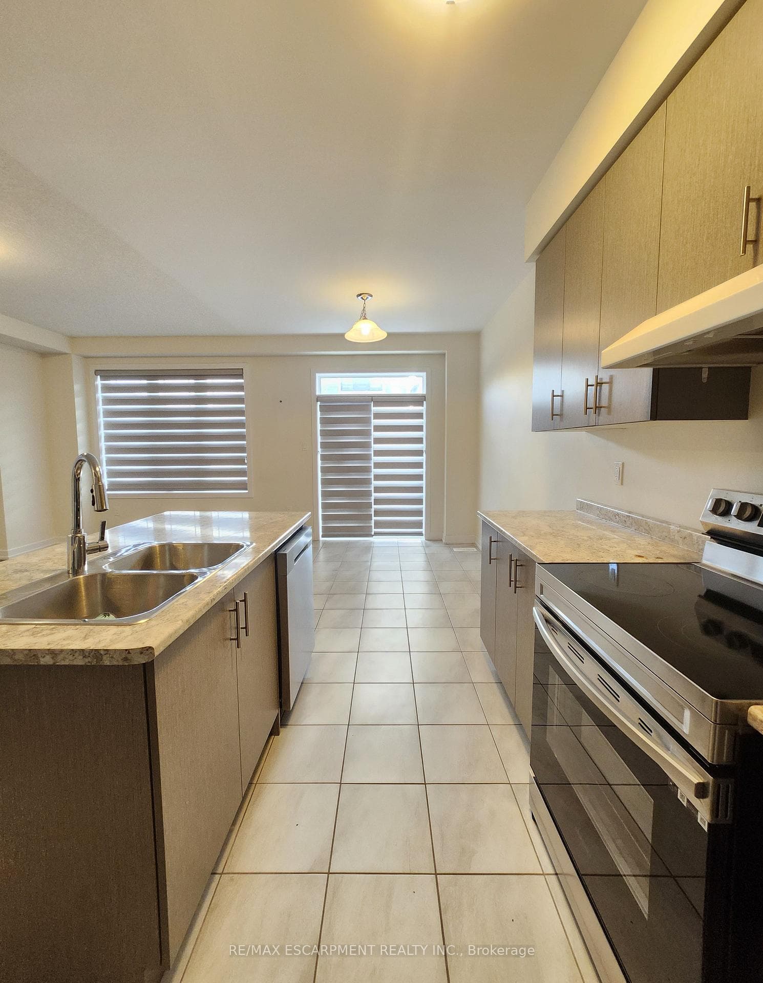 173 Wilmot Road photo 12