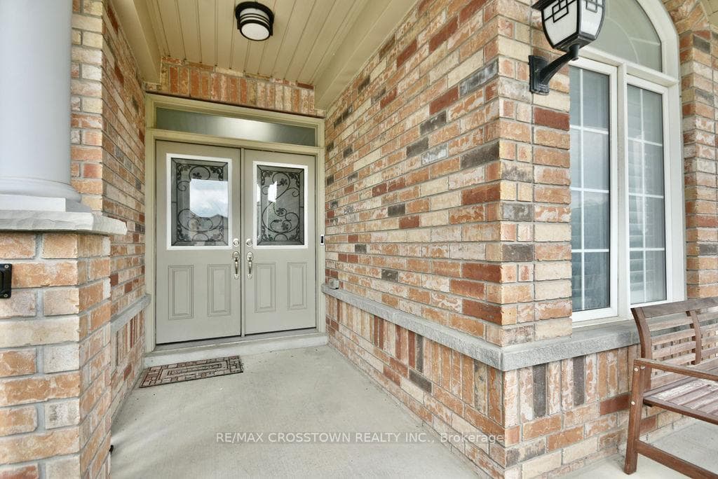 1388 Sheldon Street photo 4