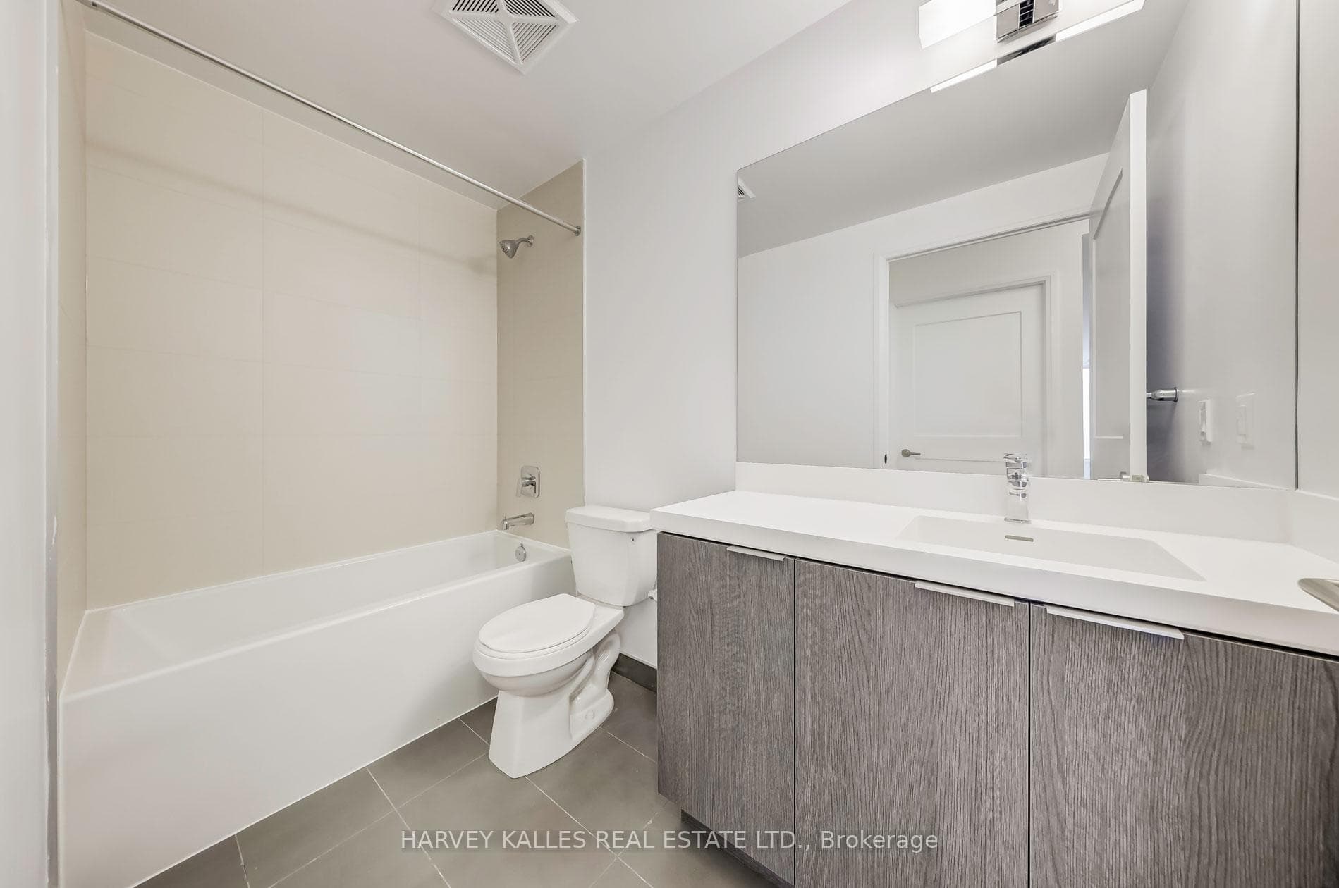50 Dunfield Avenue Unit 3320 photo 17