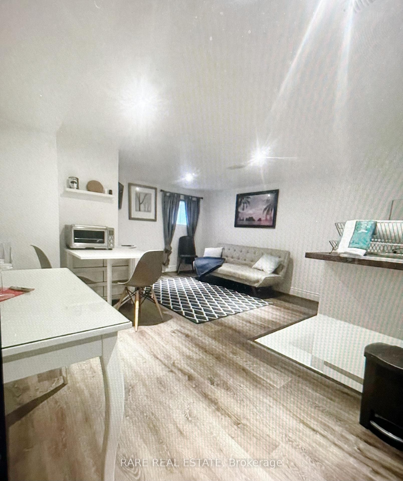 17 Leslie Anne Drive Unit Lower photo 2