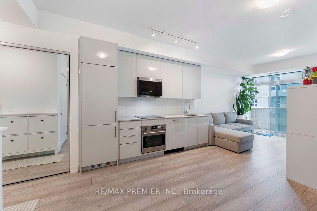 10 Abeja Street Unit 816 photo 7