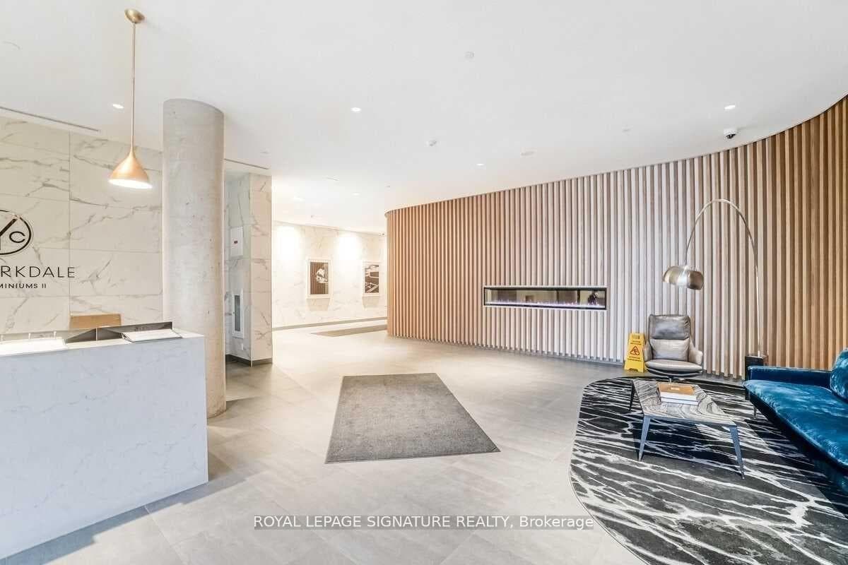120 Varna Drive Unit 608 photo 6