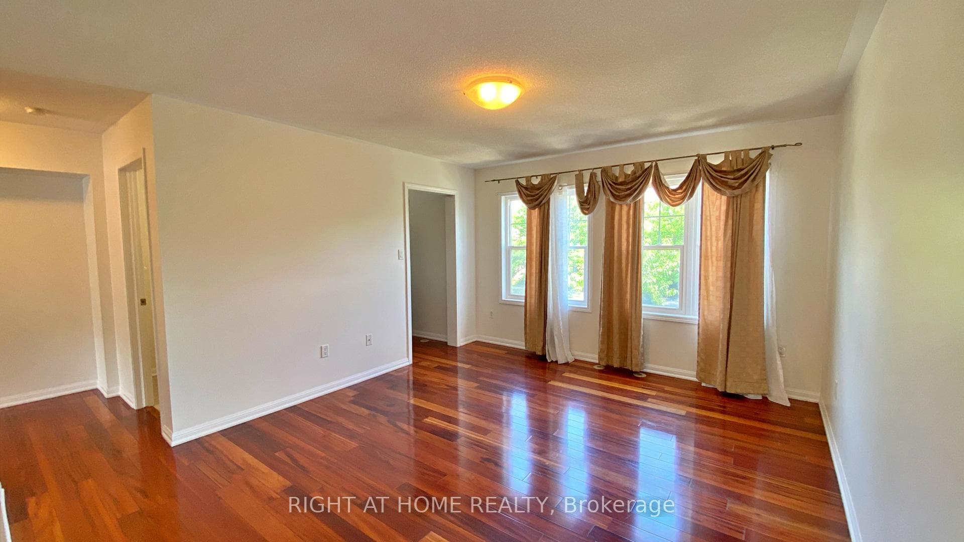 664 Holly Avenue photo 12