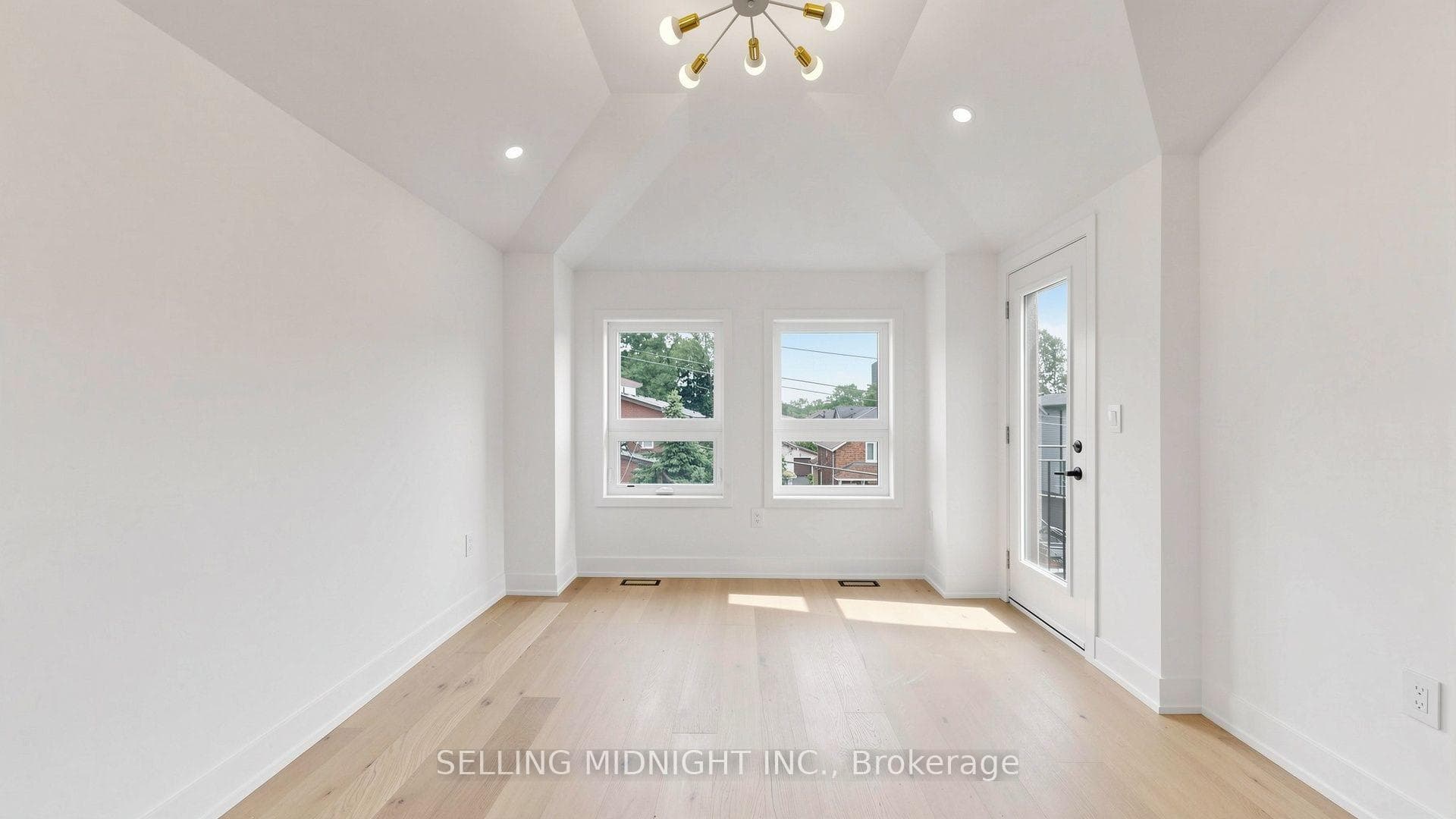 42 Guthrie Avenue photo 23