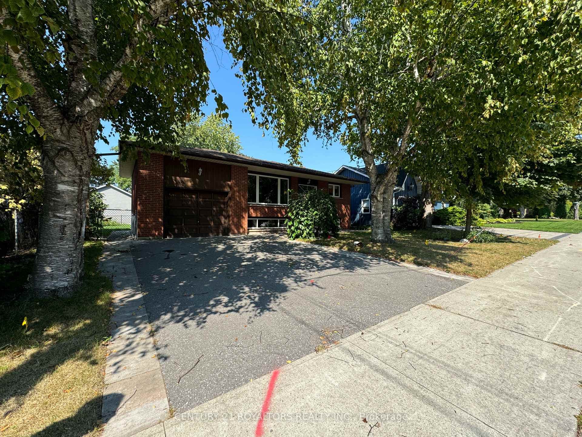 404 Trent Street photo 1