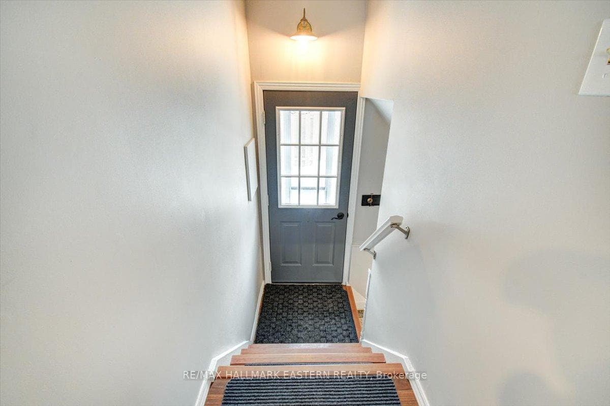 1000 Applegrove Avenue photo 21