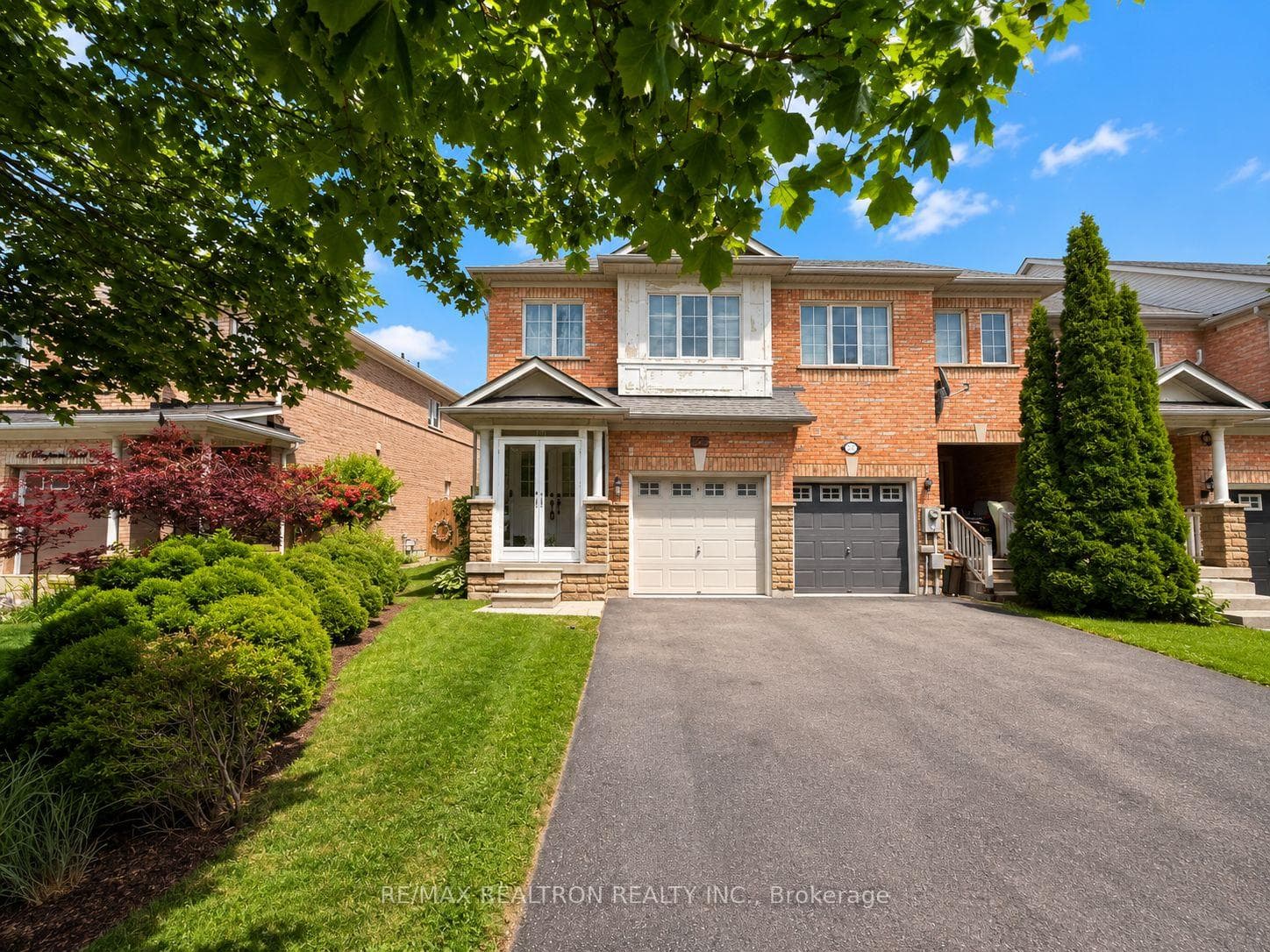 122 Benjamin Hood Crescent photo 1