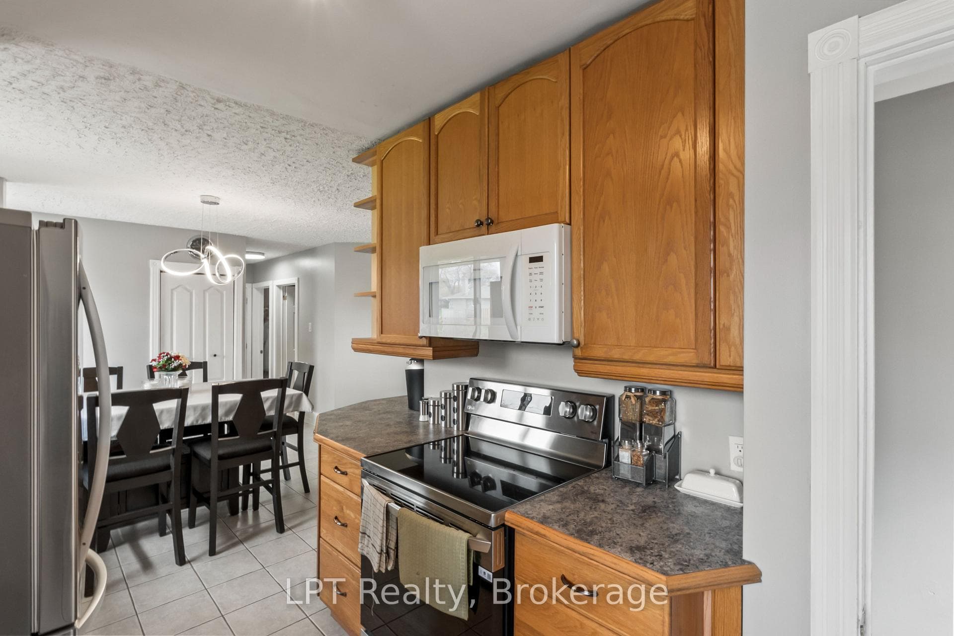 519 Rosmere Street photo 16