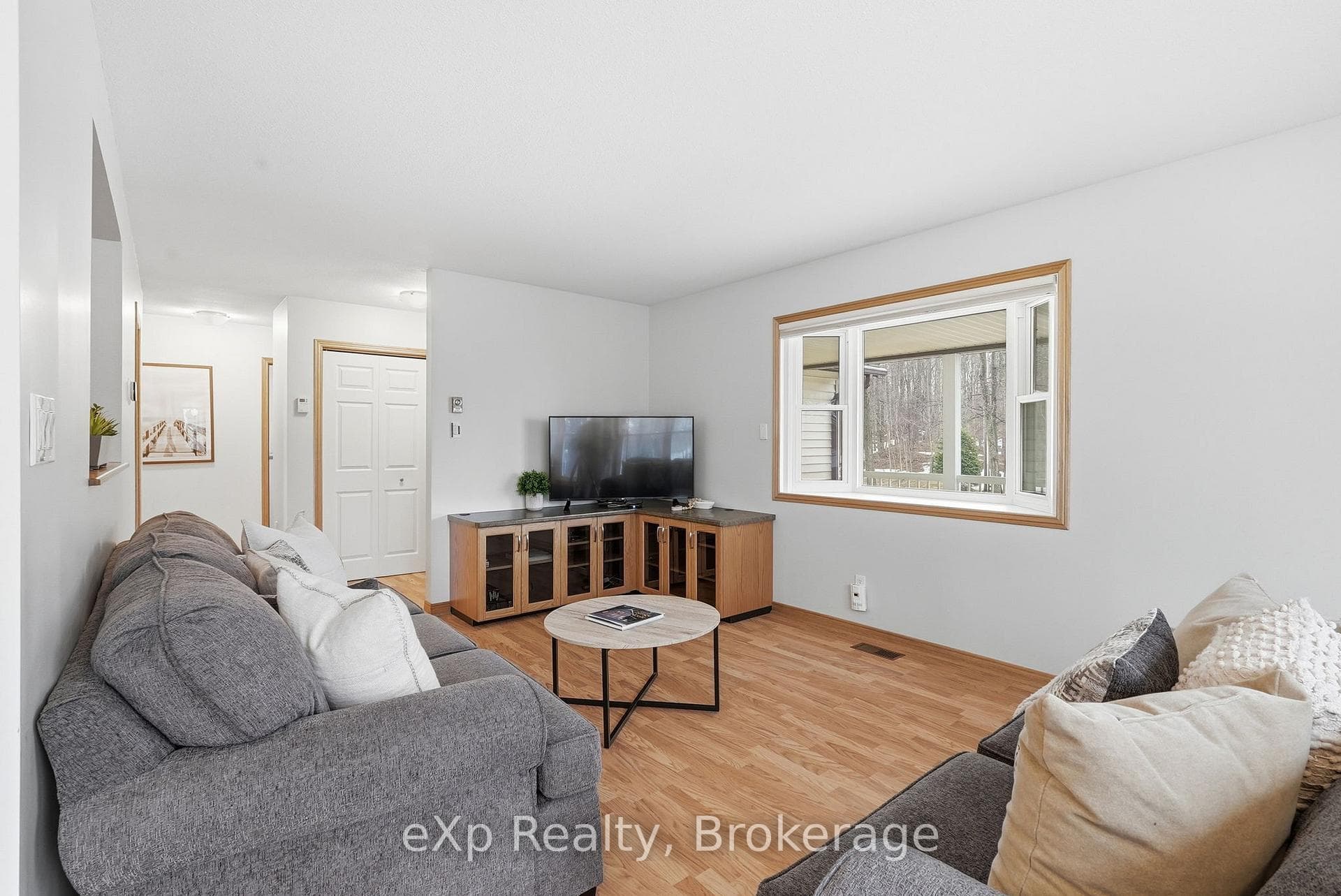 75 Lakeland Drive photo 14