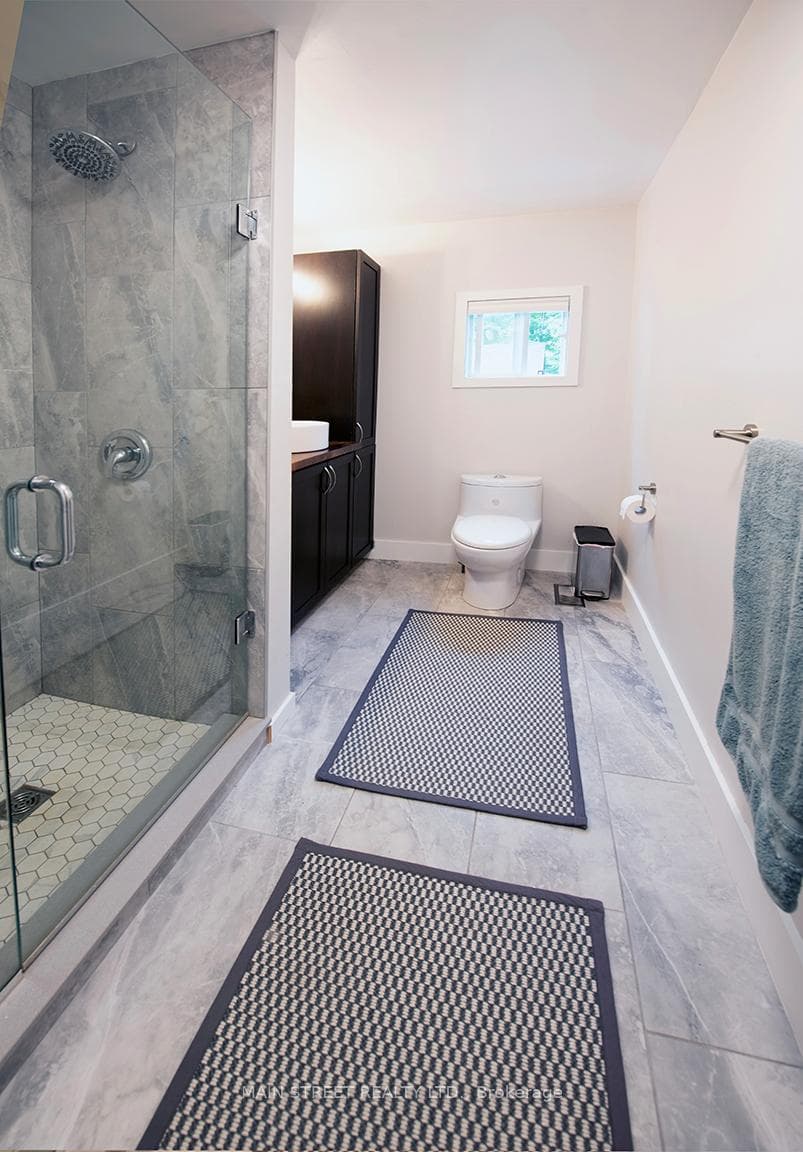 1339 Walker's Road photo 14